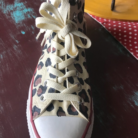 Converse Shoes - Leopard Converse shoes 6.5 Men’s 8.5 Womens